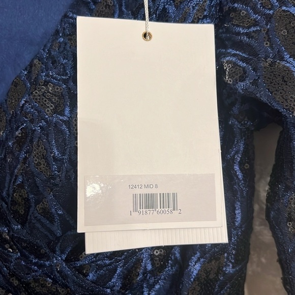 Mac Duggal 12412 NWT LONG SLEEVE RUCHED SEQUINED V-NECK GOWN - Picture 8 of 12